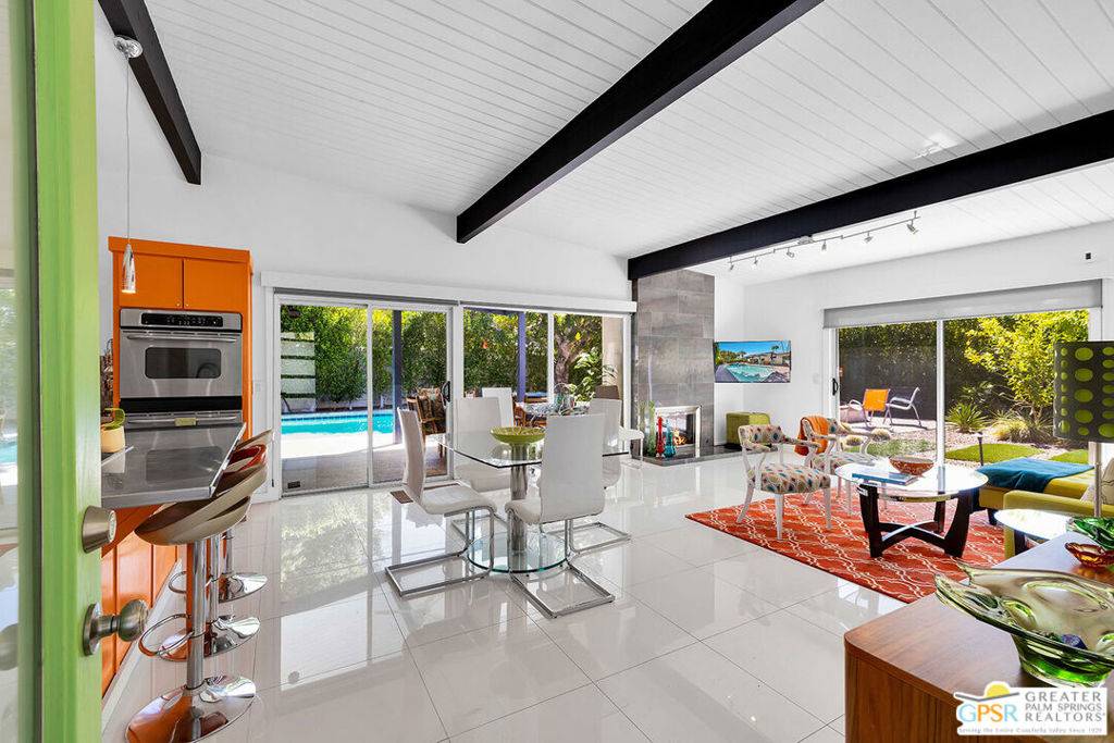 Palm Springs, CA 92262,236 N Farrell DR