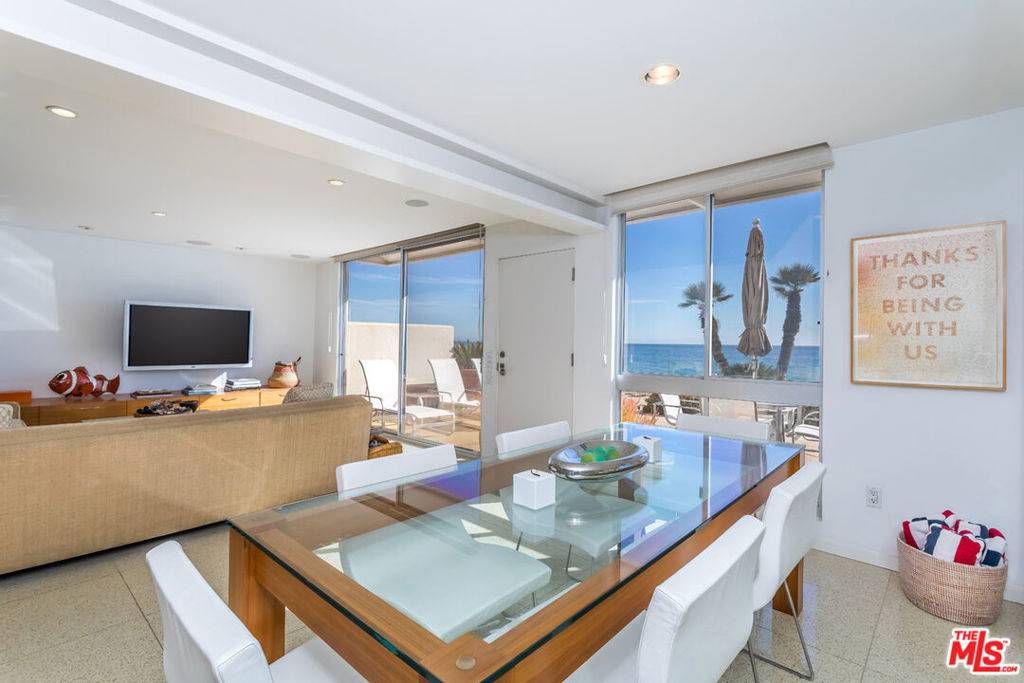 Malibu, CA 90265,22548 PACIFIC COAST HWY #102