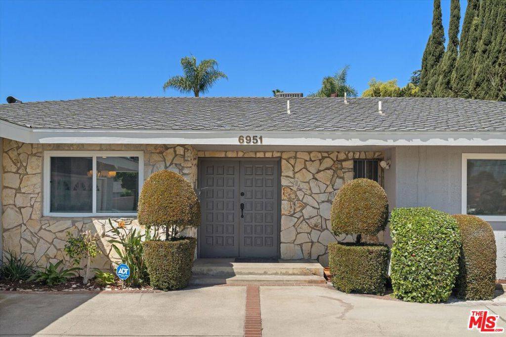 North Hollywood, CA 91605,6951 Atoll AVE