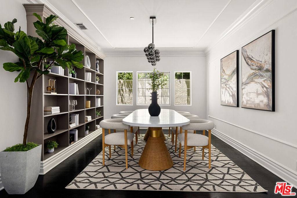 West Hollywood, CA 90048,509 Westmount DR
