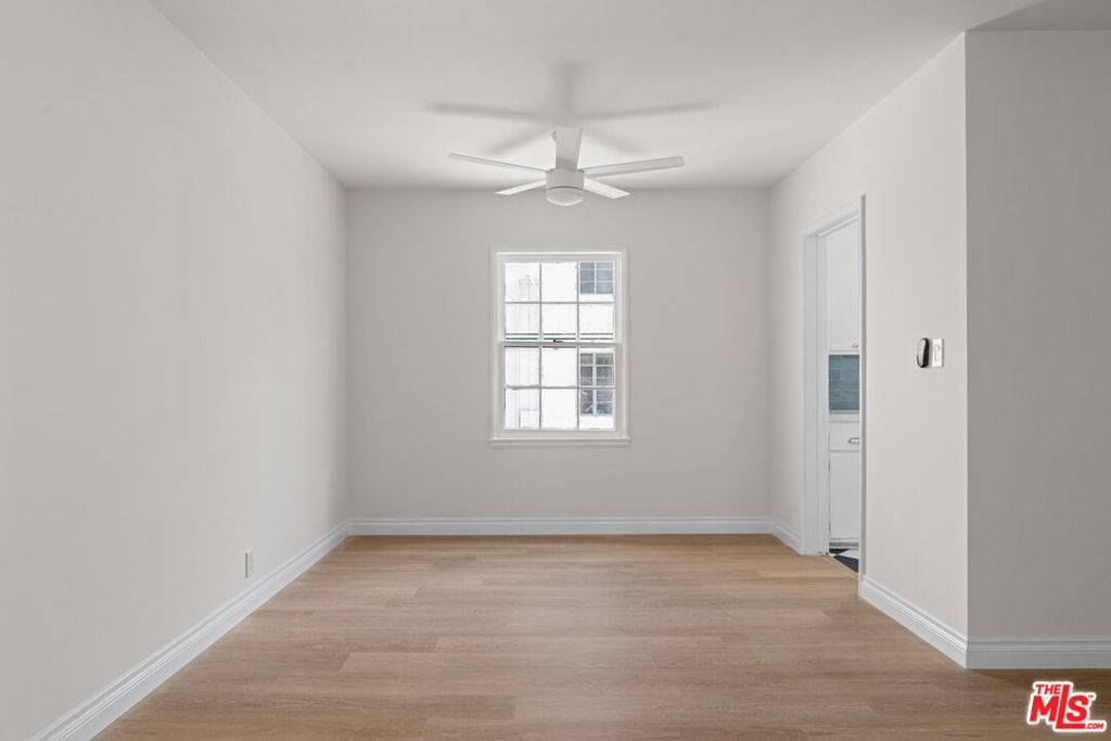 Beverly Hills, CA 90212,148 S Mccarty DR #20