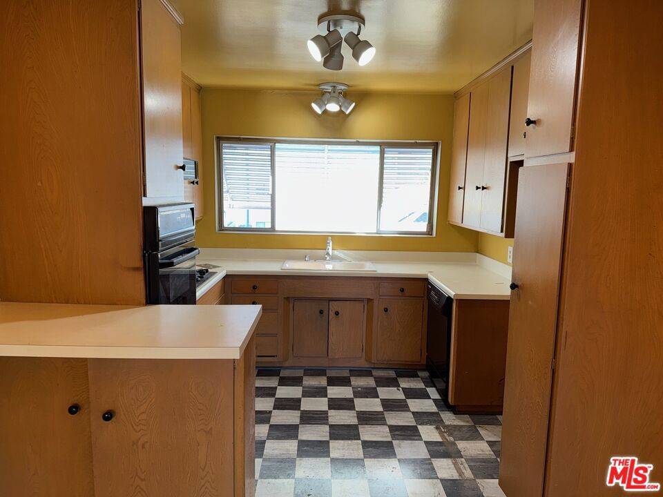 Burbank, CA 91504,1901 Peyton AVE #R