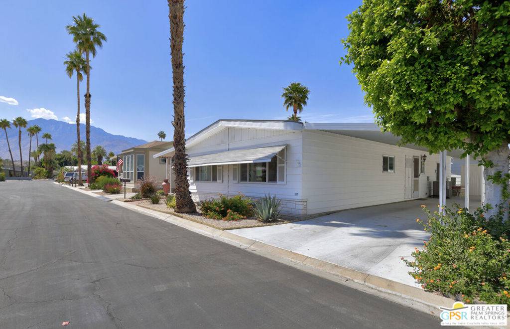 Palm Springs, CA 92264,210 Coyote DR