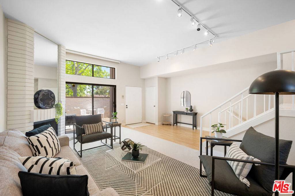 Marina Del Rey, CA 90292,4631 Alla RD #9