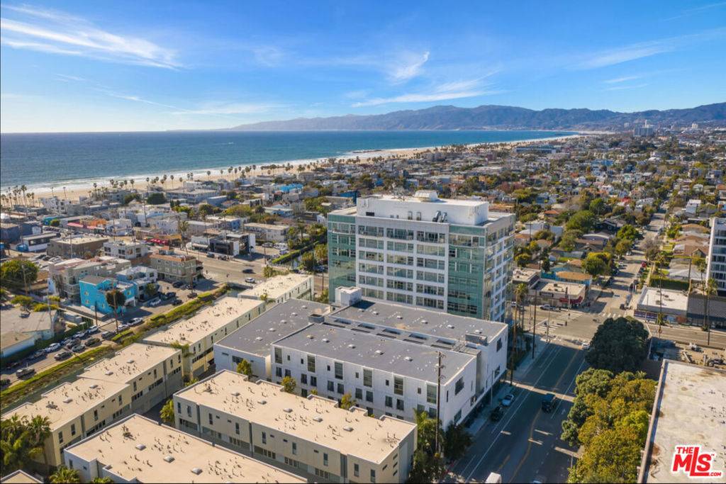 Marina Del Rey, CA 90292,3119 Via Dolce #311