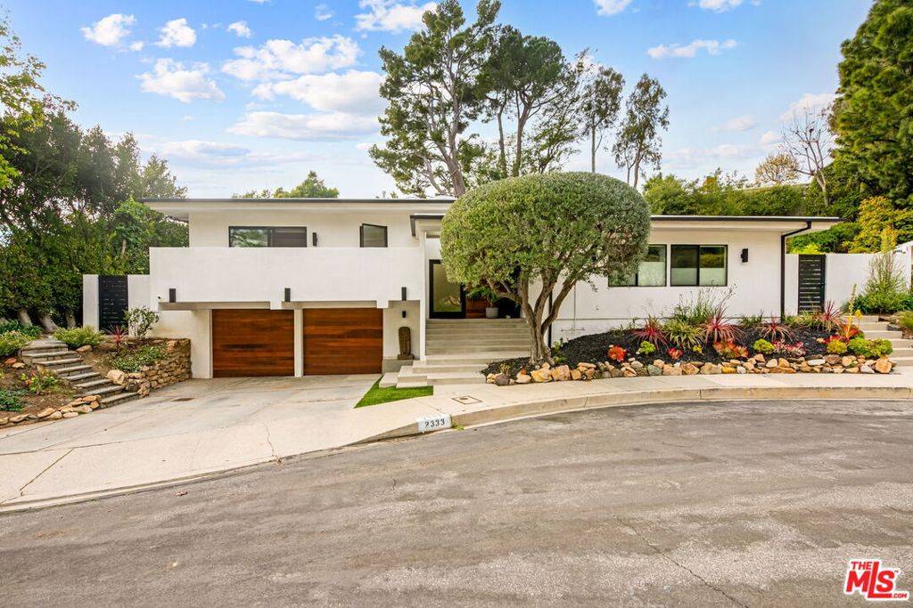 Los Angeles, CA 90049,2333 Cheryl PL