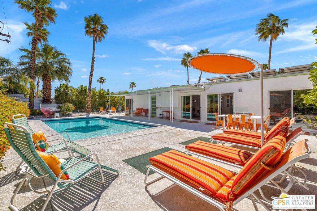 Palm Springs, CA 92262,724 E Spencer DR