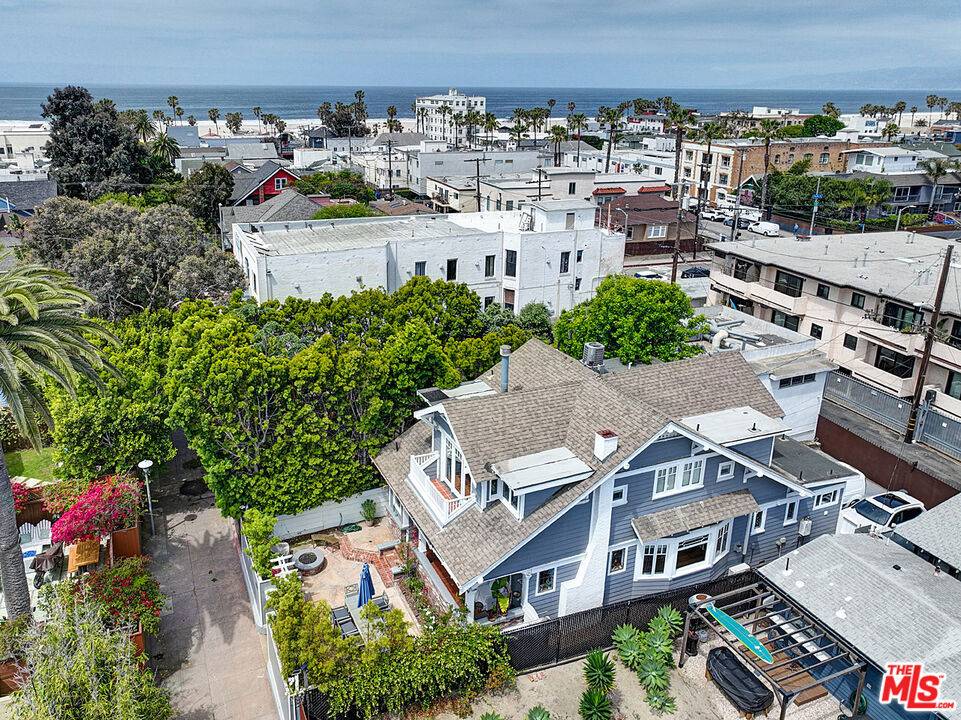 Venice, CA 90291,111 Dudley AVE
