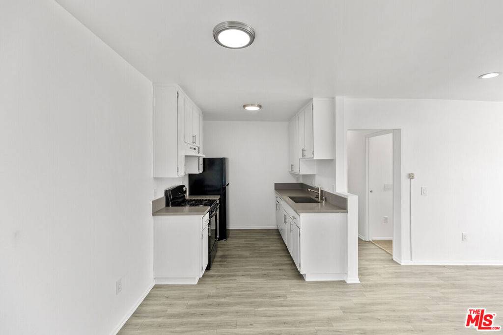 Van Nuys, CA 91406,15314 Gault ST #209
