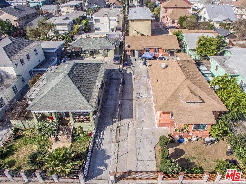 Los Angeles, CA 90006,1145 S Kingsley DR