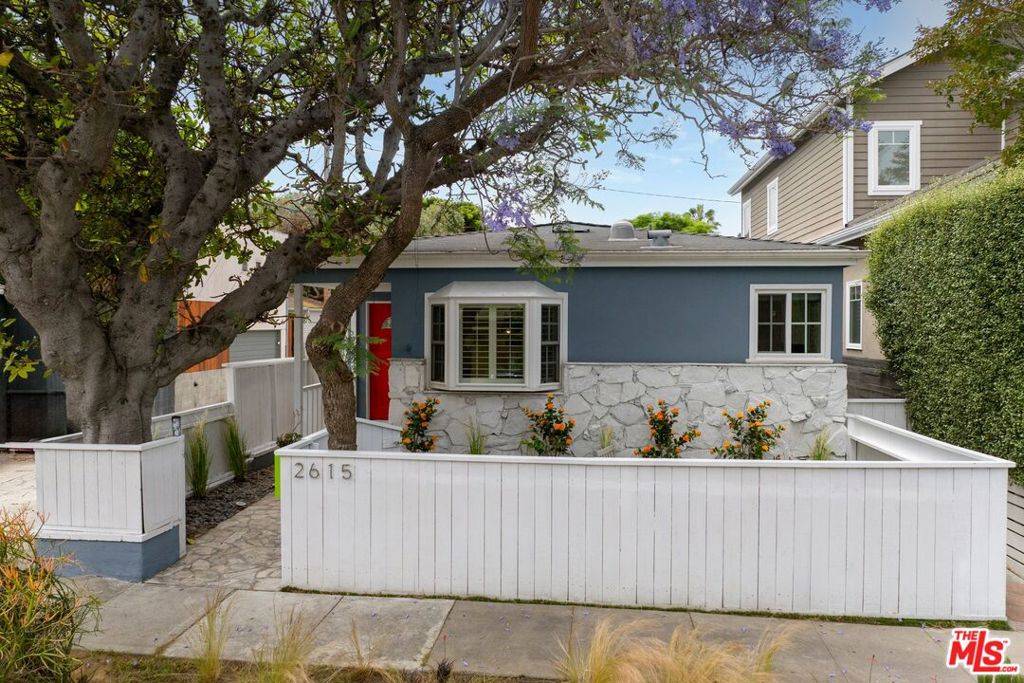 Venice, CA 90291,2615 Beach AVE