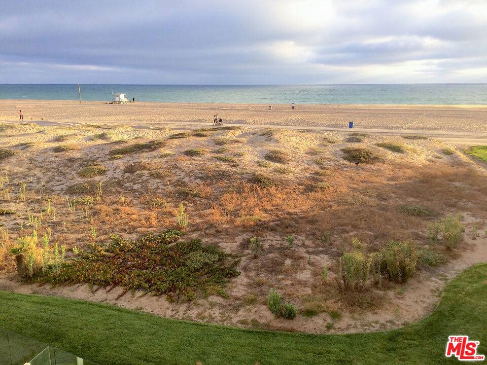 Playa Del Rey, CA 90293,7301 Vista Del Mar #38
