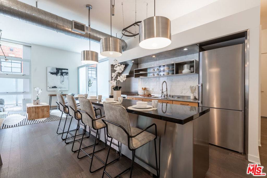 Marina Del Rey, CA 90292,4080 Glencoe AVE #124