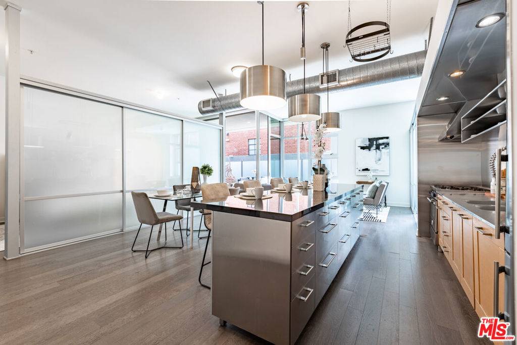 Marina Del Rey, CA 90292,4080 Glencoe AVE #124