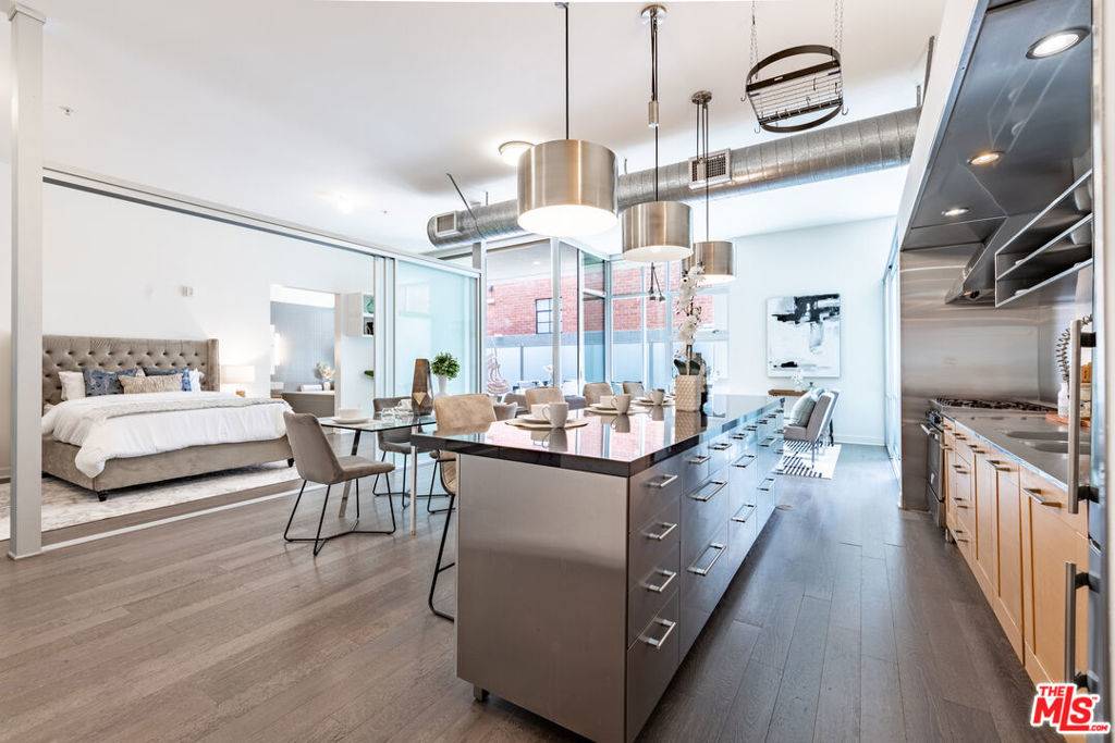 Marina Del Rey, CA 90292,4080 Glencoe AVE #124