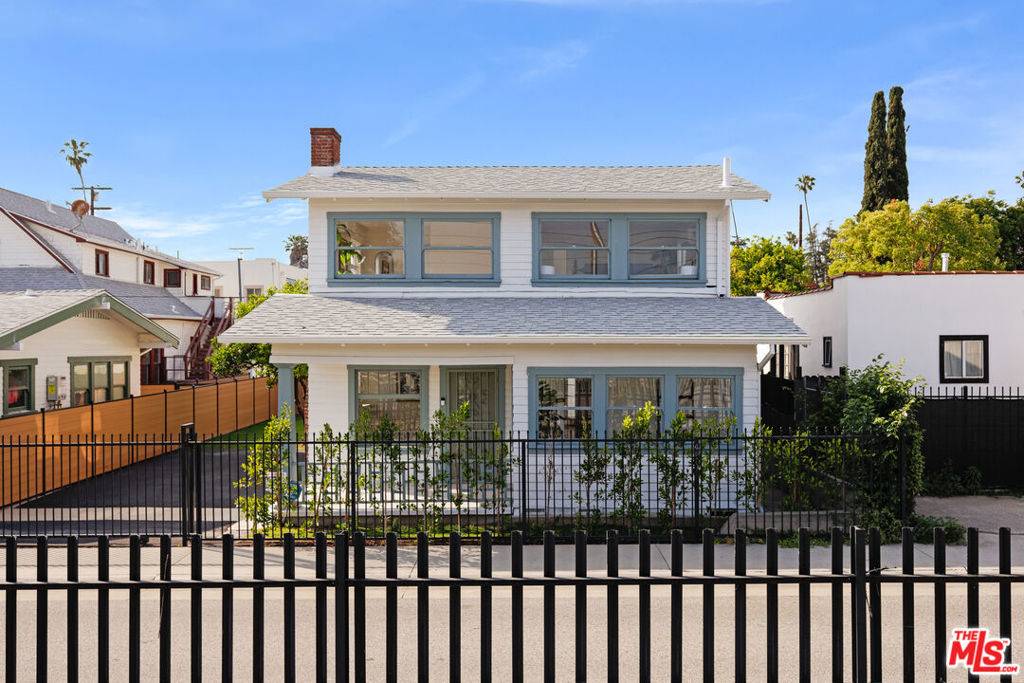 Los Angeles, CA 90042,5711 Marmion WAY