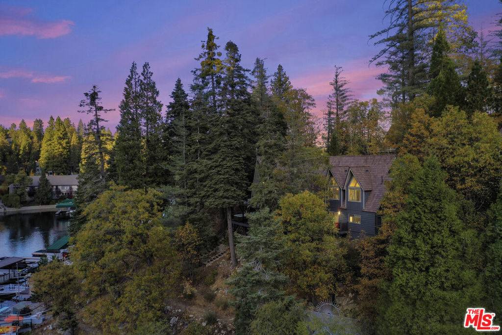 Lake Arrowhead, CA 92352,161 Rocky Point RD