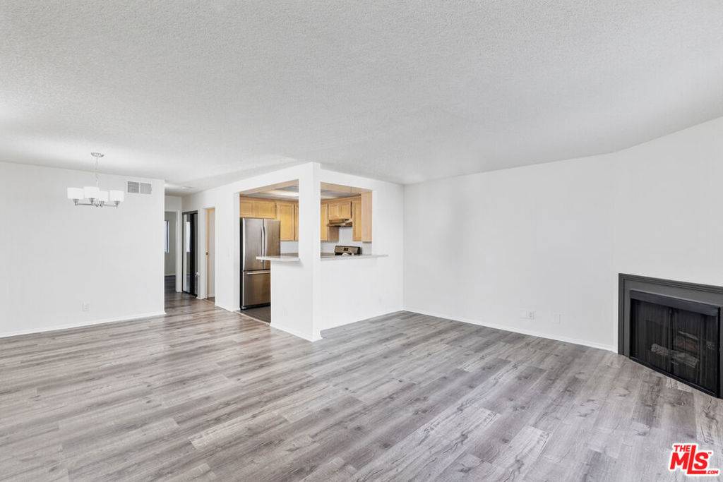 Van Nuys, CA 91401,6212 FULTON AVE #104