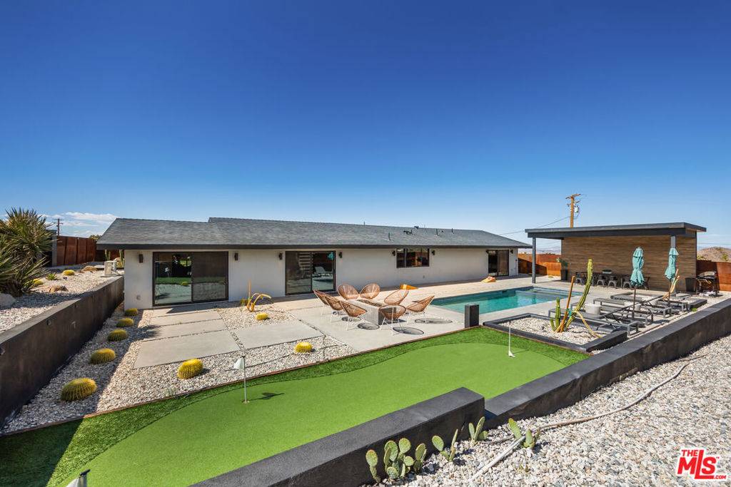 Joshua Tree, CA 92252,7815 Outpost RD