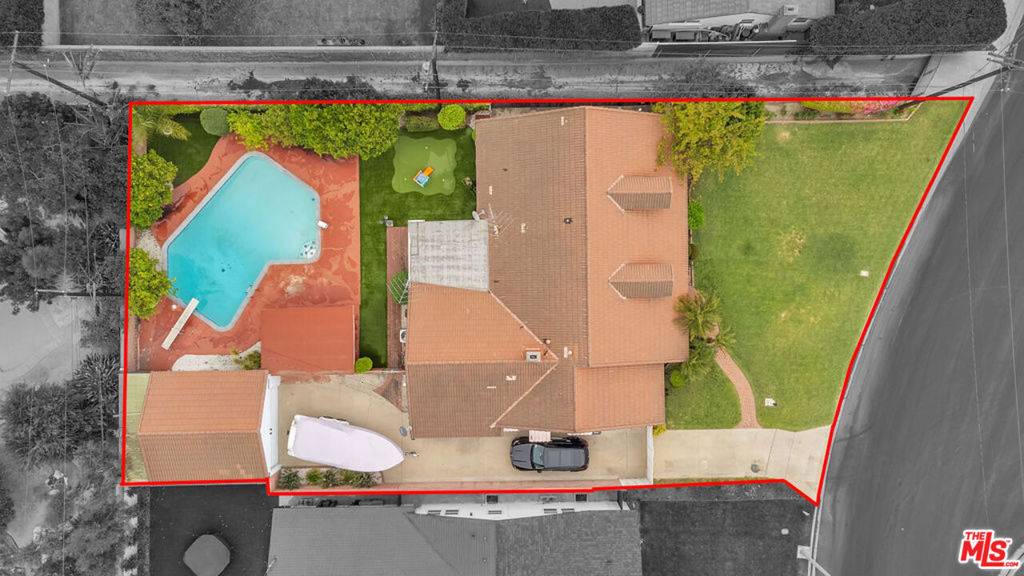 Downey, CA 90240,9433 Dacosta ST