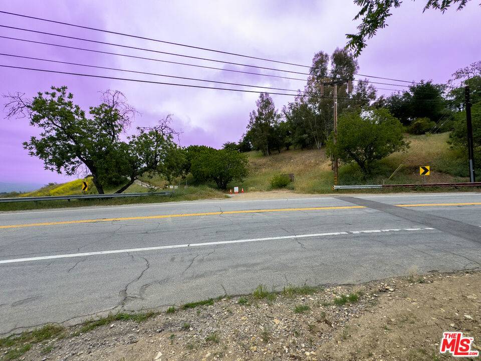 Woodland Hills, CA 91364,1 N Topanga Canyon BLVD