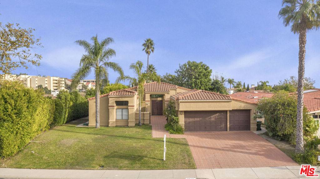 Malibu, CA 90265,3516 Malibu Country DR
