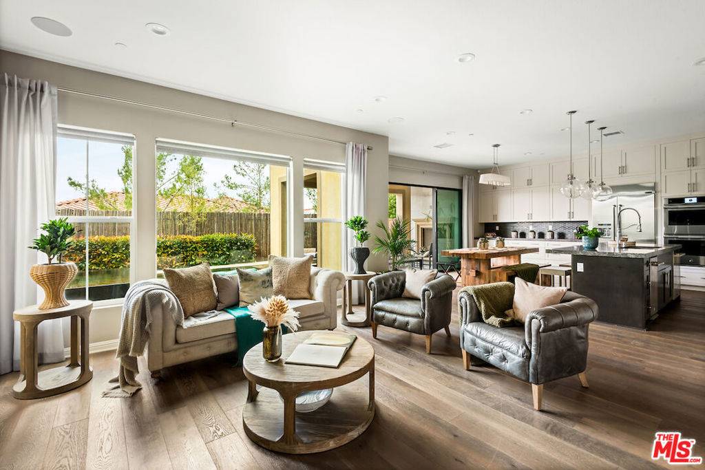 Porter Ranch, CA 91326,20700 Walnut CIR