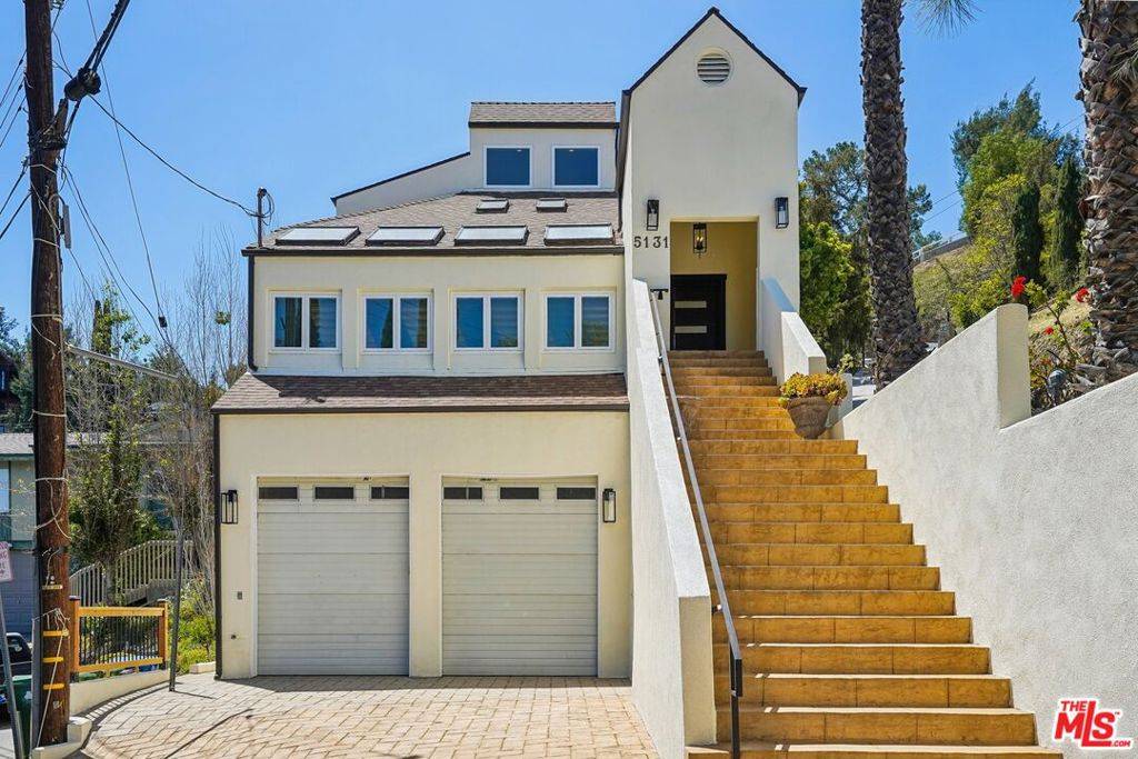 Woodland Hills, CA 91364,5131 Campo RD