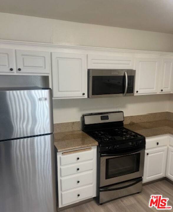 Pasadena, CA 91101,760 Earlham ST #4