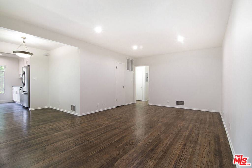 Los Angeles, CA 90035,1125 Cardiff AVE #1