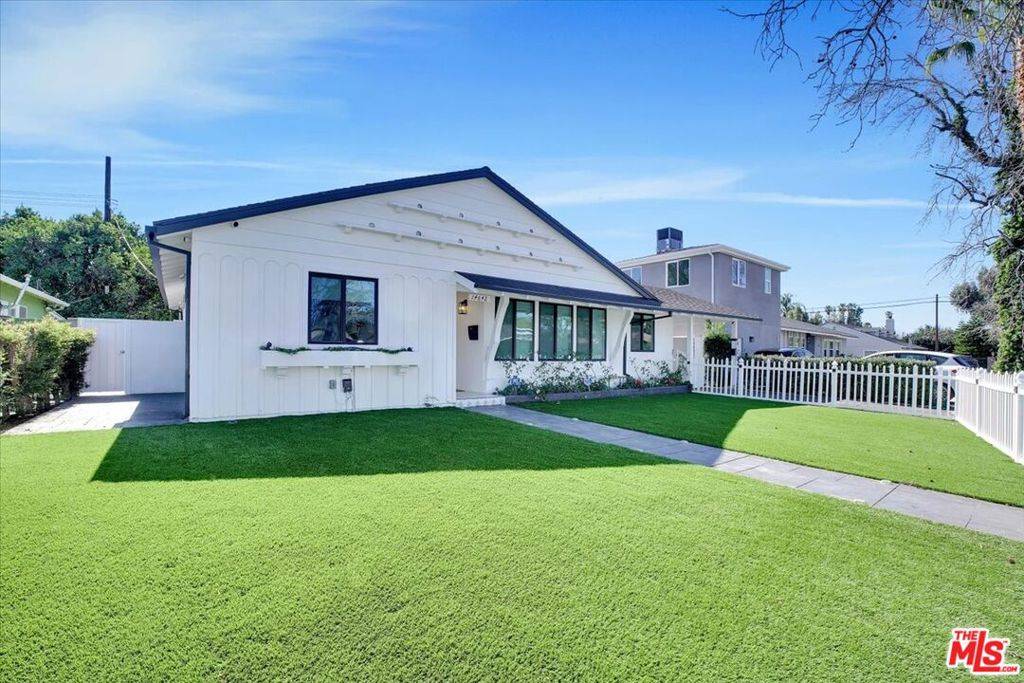 Van Nuys, CA 91405,14642 Runnymede ST