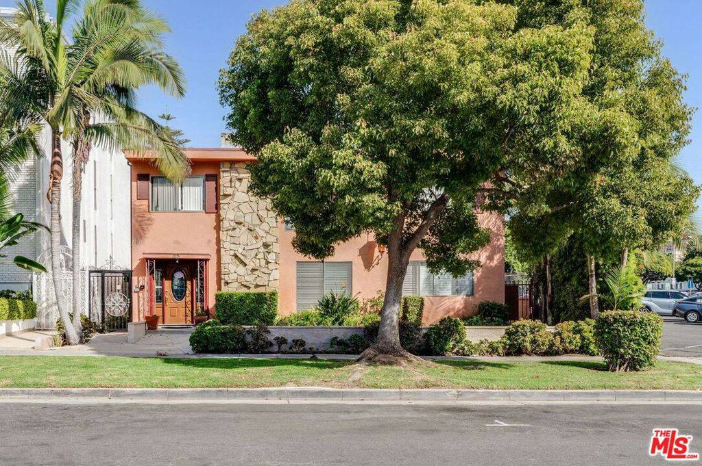 Santa Monica, CA 90403,1115 EUCLID ST #8