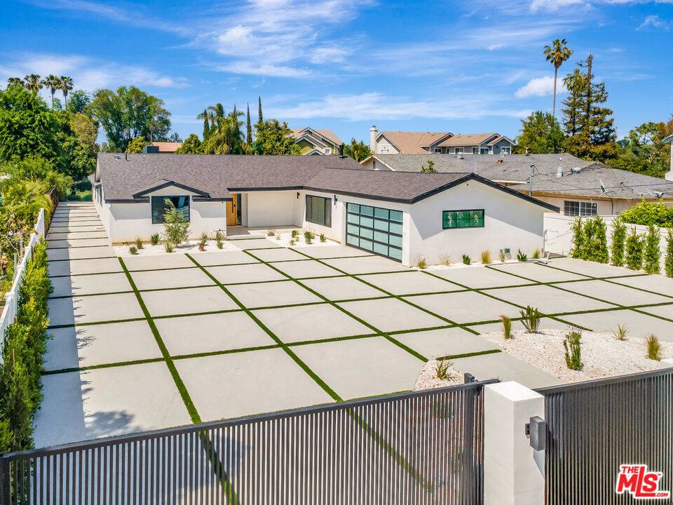 Encino, CA 91316,18053 Erwin ST