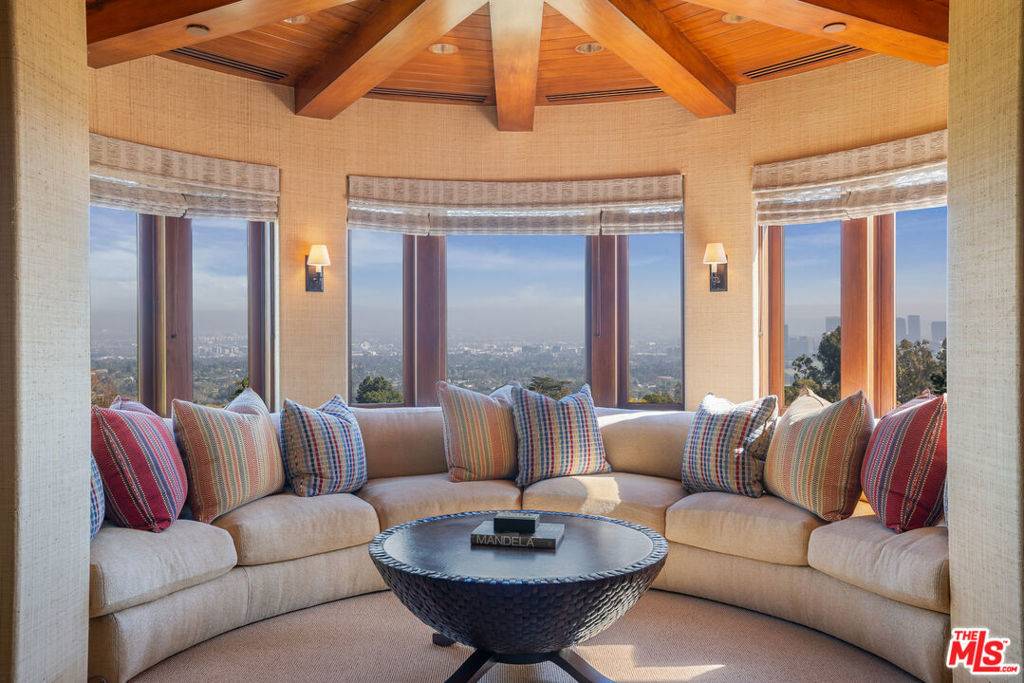 Los Angeles, CA 90077,1101 Bel Air PL