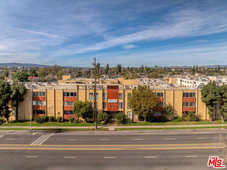 North Hollywood, CA 91606,6225 Coldwater Canyon AVE #104