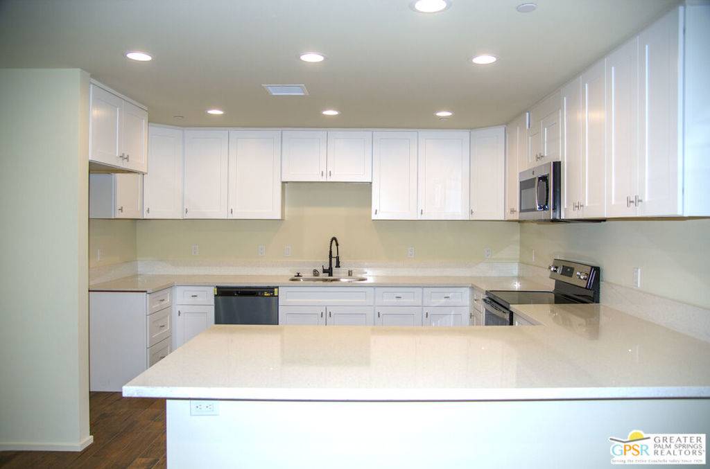 Desert Hot Springs, CA 92240,13710 Cuyamaca DR #2