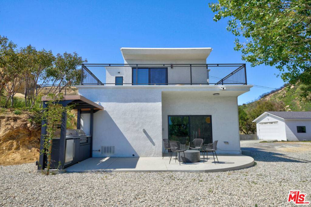 Malibu, CA 90265,24641 Piuma RD