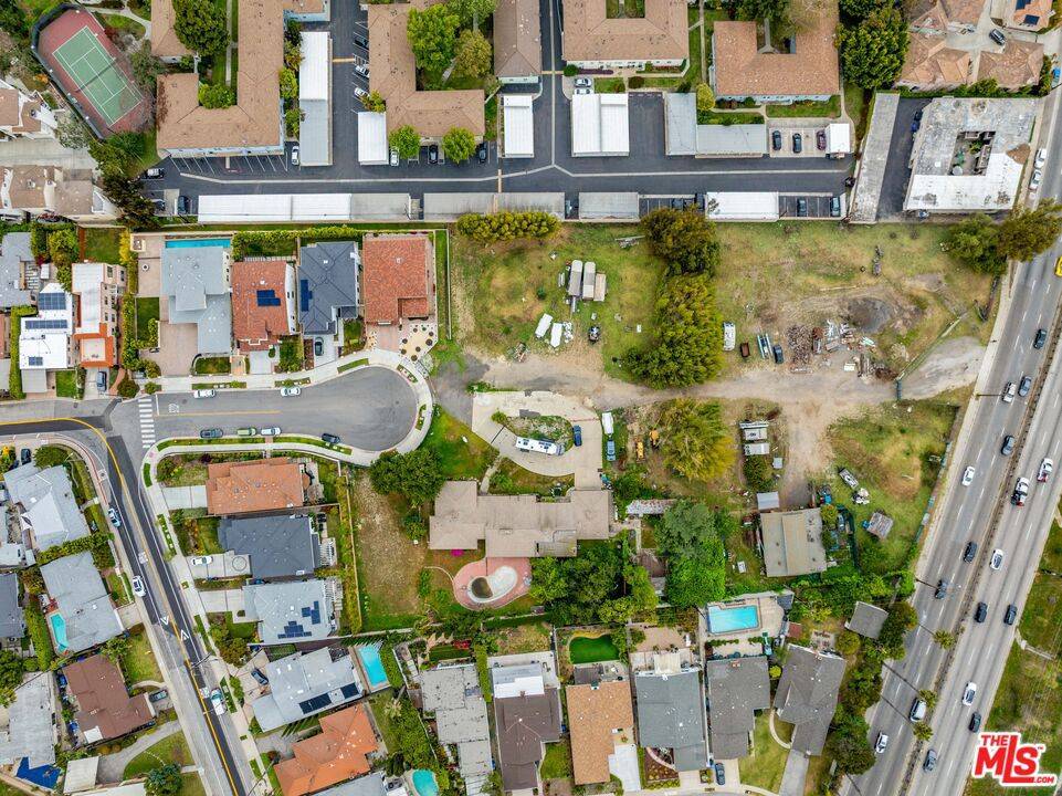 Culver City, CA 90232,3801 S La Cienega BLVD