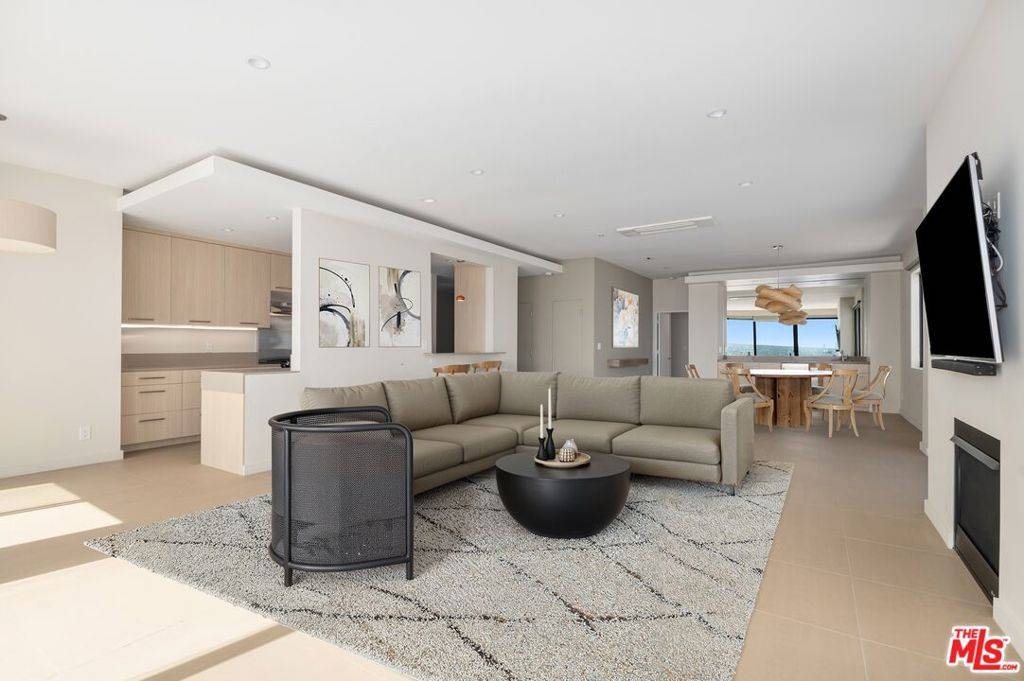 Marina Del Rey, CA 90292,1 Northstar ST #101