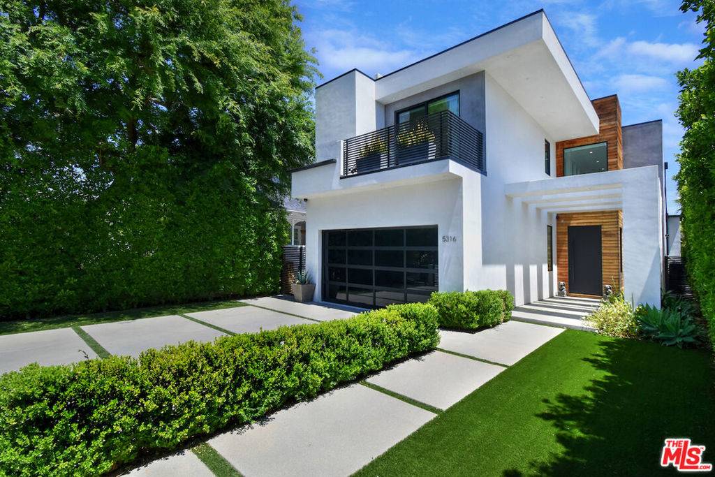 Sherman Oaks, CA 91401,5316 Lennox