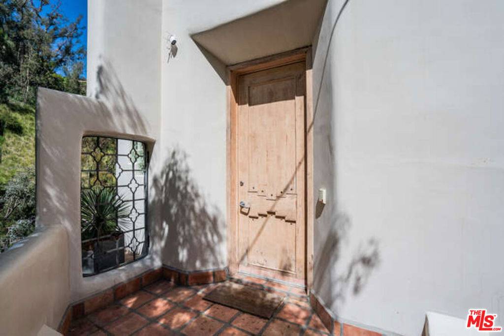 Beverly Hills, CA 90210,10206 Cielo DR