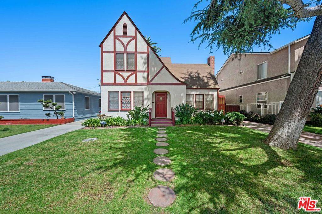 Inglewood, CA 90301,434 N Osage AVE