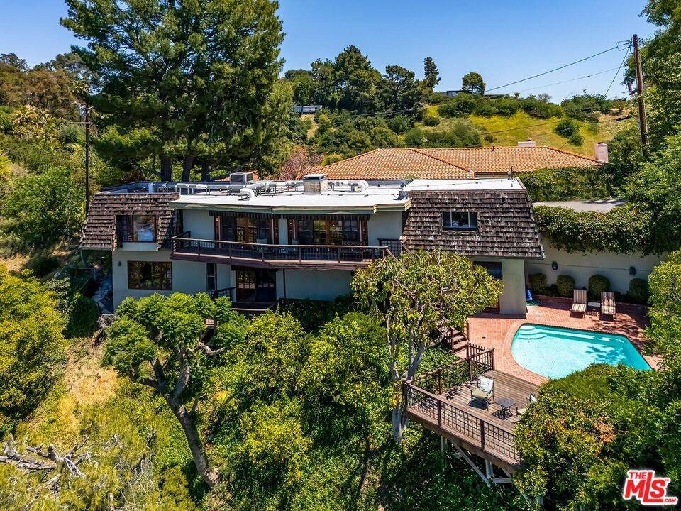 Beverly Hills, CA 90210,13490 Firth DR