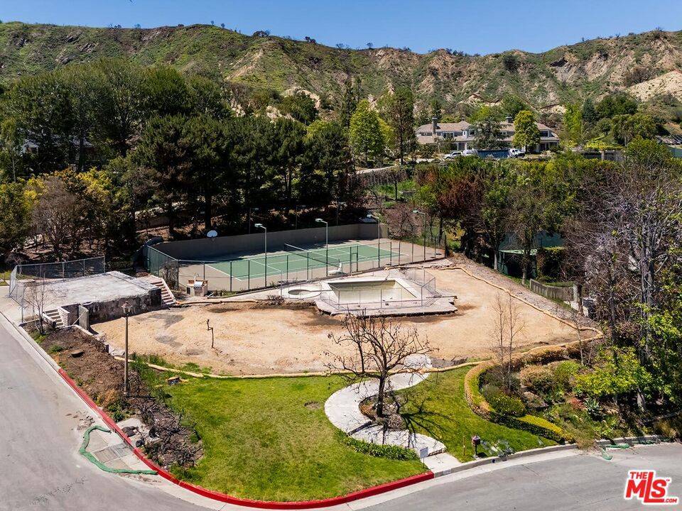 Pacific Palisades, CA 90272,17706 Camino De Yatasto