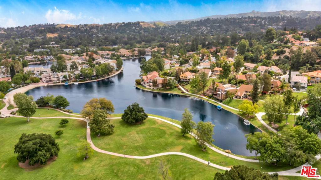 Calabasas, CA 91302,4720 Park Granada #209