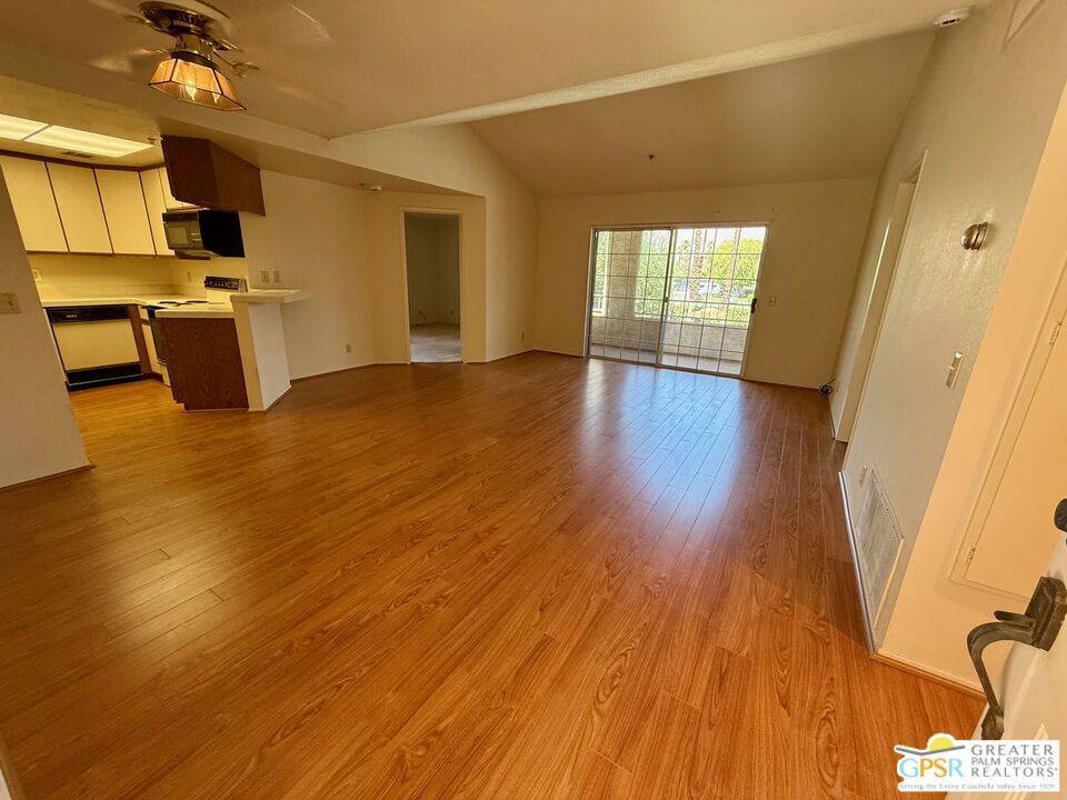 Palm Springs, CA 92264,2700 Lawrence Crossley RD #96
