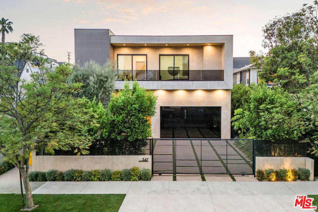 Los Angeles, CA 90048,347 N Alfred ST