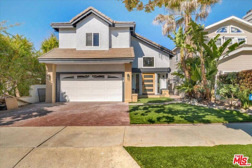 Playa Del Rey, CA 90293,7939 W 80th ST