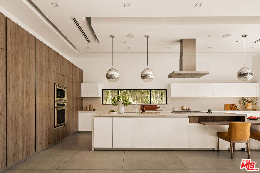 Studio City, CA 91602,4445 Camellia AVE
