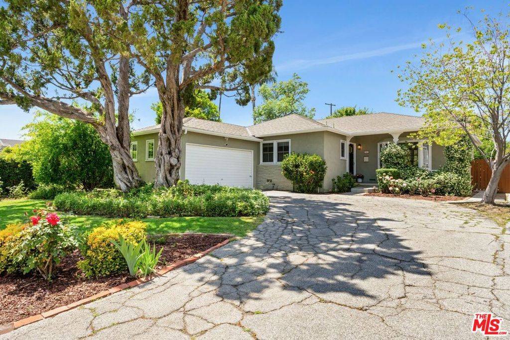 Woodland Hills, CA 91303,6501 Randi AVE